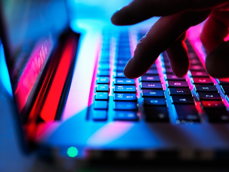 how to access the dark web through tor